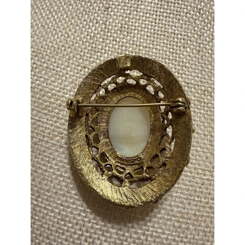 Florenza vintage brooch